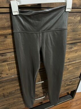 Athleta Metallic Silver 7/8 High-Waist Leggings. Athletic. Workout. Yoga.